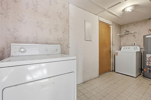 2049 NE 15TH STREET, Gainesville, FL 32609