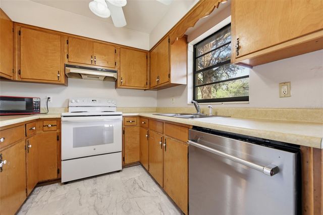 2049 NE 15TH STREET, Gainesville, FL 32609