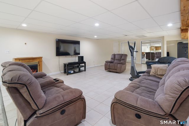 4 Florence Drive, Prospect, CT 06712