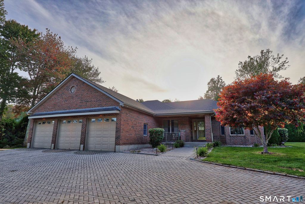 4 Florence Drive, Prospect, CT 06712