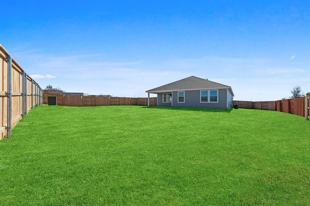 2657 Lake Bryan Drive, Dayton, TX 77535