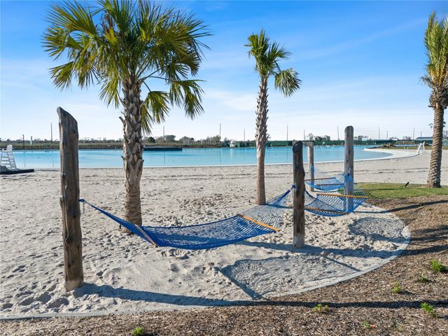 2657 Lake Bryan Drive, Dayton, TX 77535