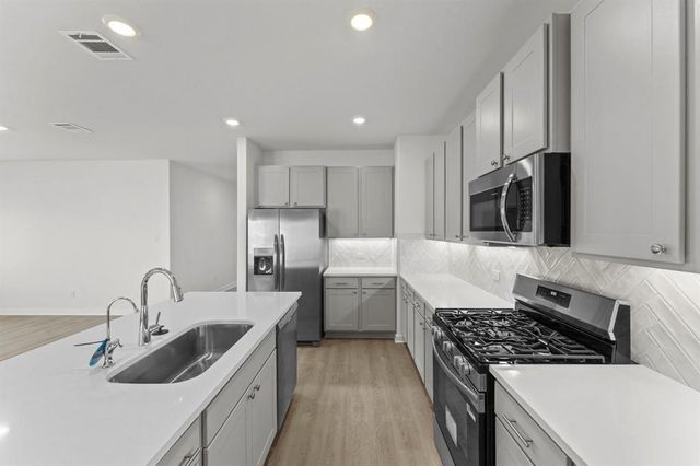 2657 Lake Bryan Drive, Dayton, TX 77535