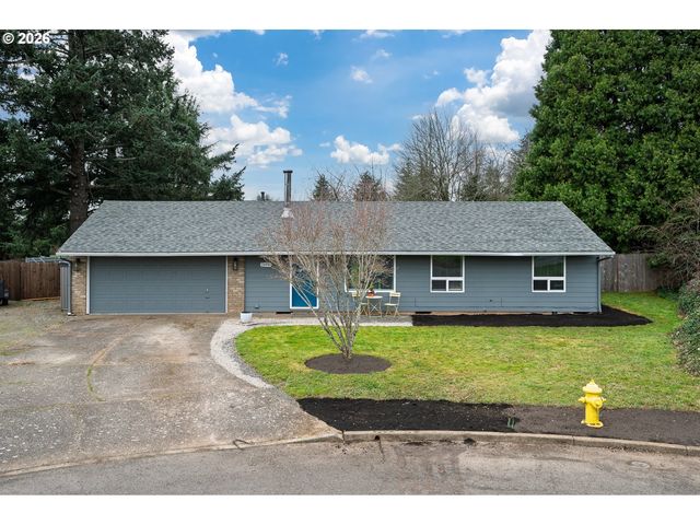 21480 S CLEARVIEW Ct, Oregon City, OR 97045