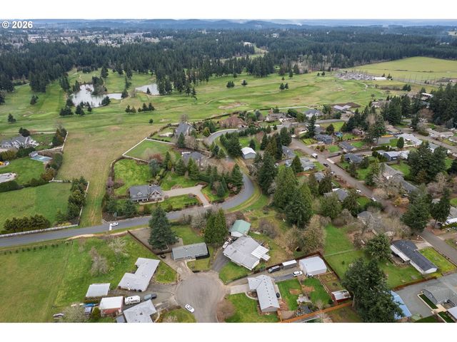 21480 S CLEARVIEW Ct, Oregon City, OR 97045