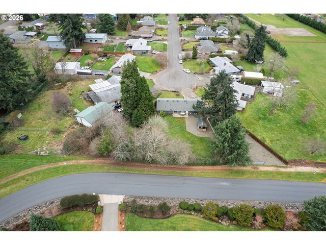 21480 S CLEARVIEW Ct, Oregon City, OR 97045
