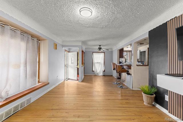 20529 Ardmore Street, Detroit, MI 48235