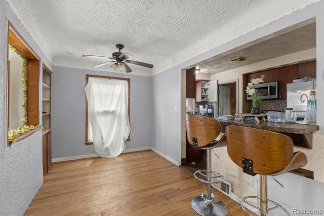 20529 Ardmore Street, Detroit, MI 48235