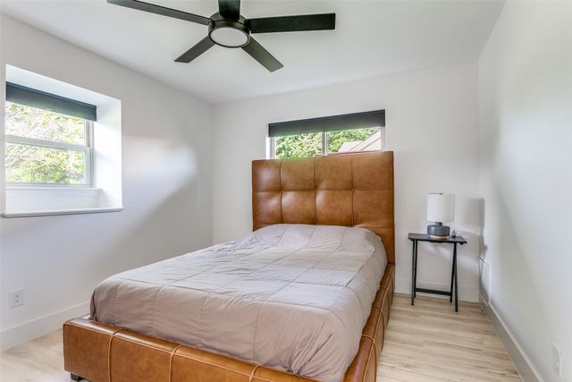 1561 Century Oaks Drive, Lewisville, TX 75077