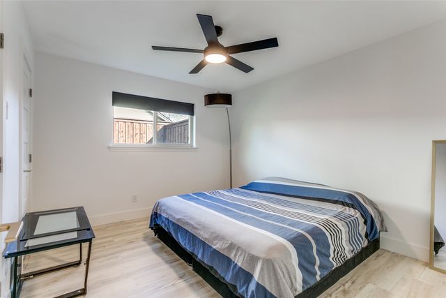 1561 Century Oaks Drive, Lewisville, TX 75077