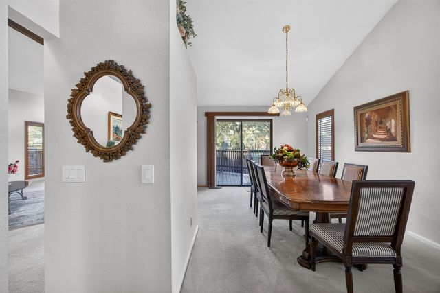 124 Winding Canyon Ln, Folsom, CA 95630