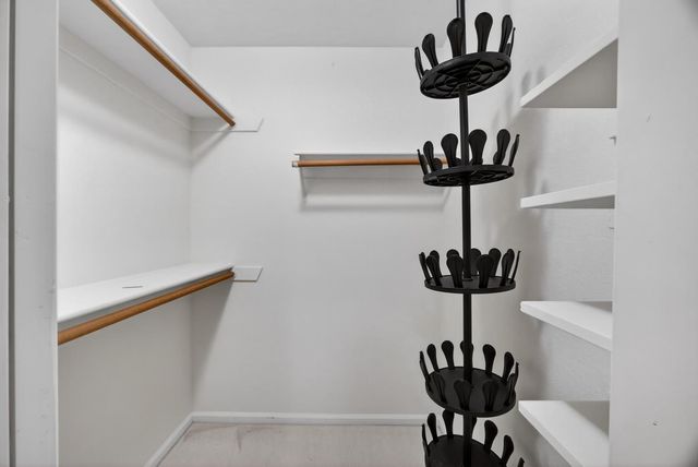 124 Winding Canyon Ln, Folsom, CA 95630