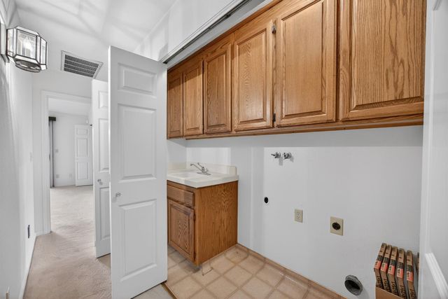 124 Winding Canyon Ln, Folsom, CA 95630