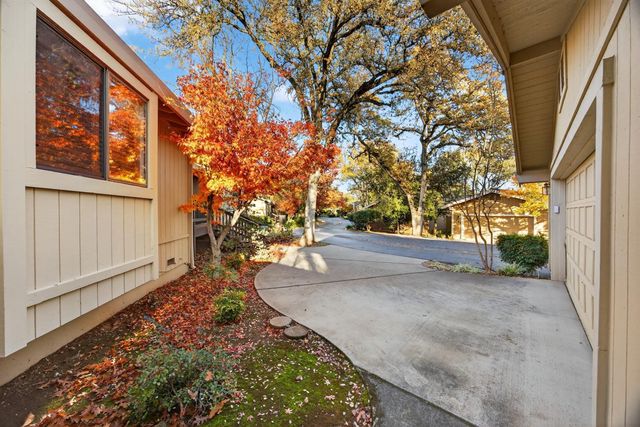 124 Winding Canyon Ln, Folsom, CA 95630