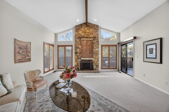 124 Winding Canyon Ln, Folsom, CA 95630