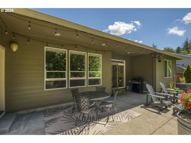 1410 Ne CASCADIA RIDGE Dr, Estacada, OR 97023