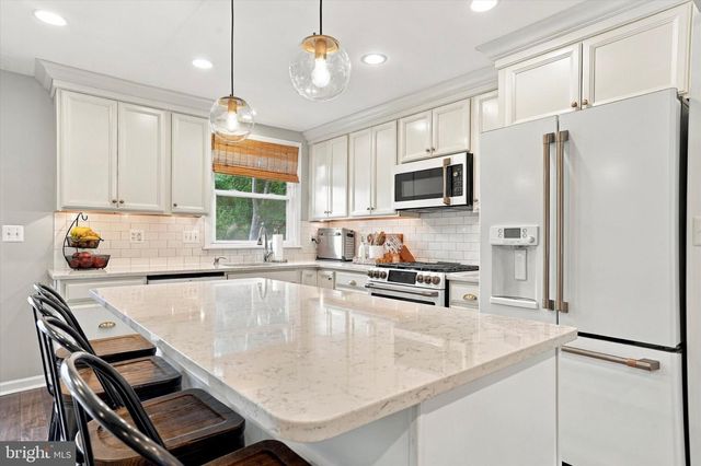 1312 BRADFORD RD, Oreland, PA 19075