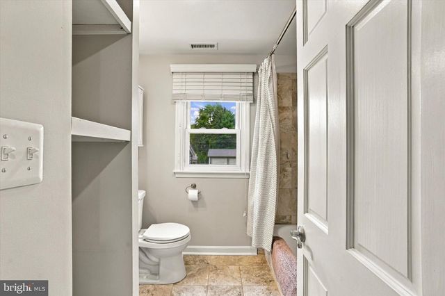 1312 BRADFORD RD, Oreland, PA 19075