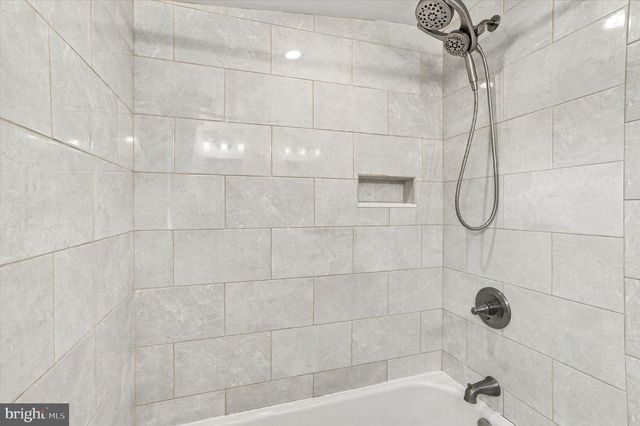 1312 BRADFORD RD, Oreland, PA 19075
