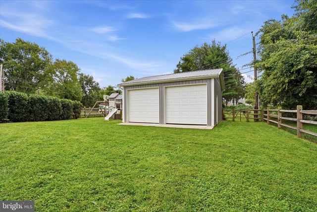 1312 BRADFORD RD, Oreland, PA 19075