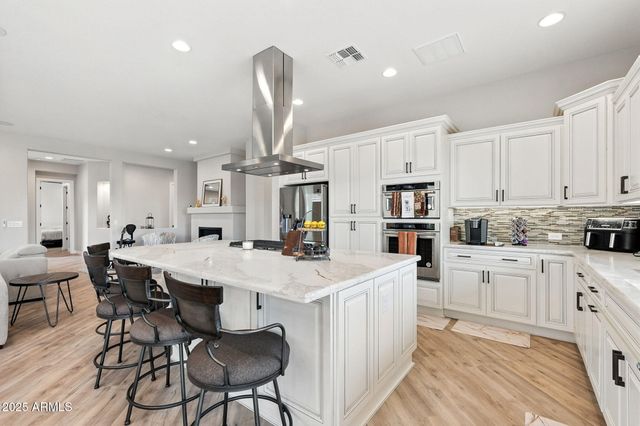 472 E BRACCIANO Avenue, San Tan Valley, AZ 85140