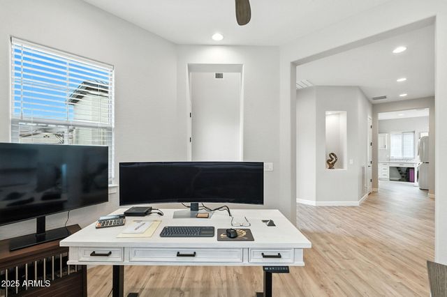 472 E BRACCIANO Avenue, San Tan Valley, AZ 85140