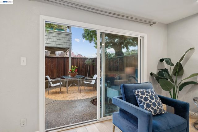 30 Sea Brg, Alameda, CA 94502