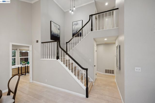 30 Sea Brg, Alameda, CA 94502