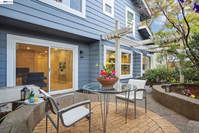 30 Sea Brg, Alameda, CA 94502