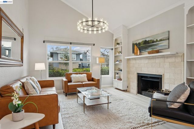 30 Sea Brg, Alameda, CA 94502