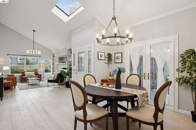 30 Sea Brg, Alameda, CA 94502