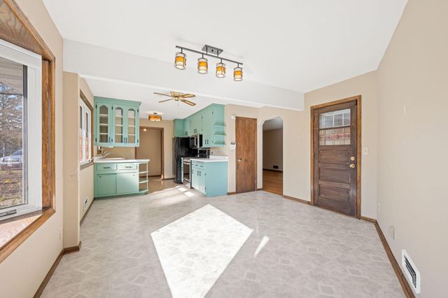 10216 Zenith Lane, Bloomington, MN 55431