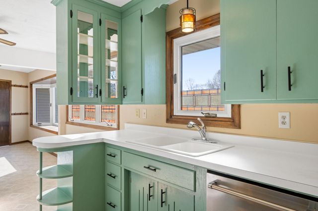 10216 Zenith Lane, Bloomington, MN 55431