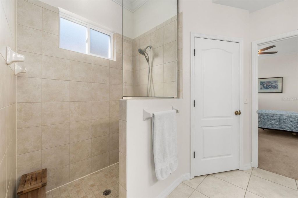 Image 15 of property listing at 7880 SW 80TH DRIVE, Gainesville, FL 32608