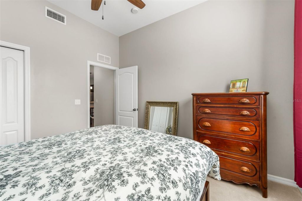 Image 17 of property listing at 7880 SW 80TH DRIVE, Gainesville, FL 32608