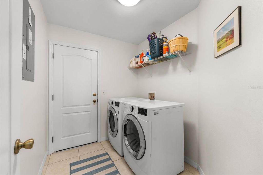 Image 23 of property listing at 7880 SW 80TH DRIVE, Gainesville, FL 32608