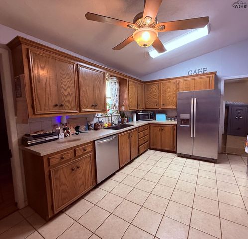 1309 OAKHURST DRIVE, Wichita Falls, TX 76302