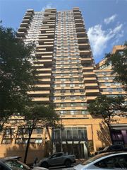 275 W 96th Street 11F, New York (manhattan), NY 10025