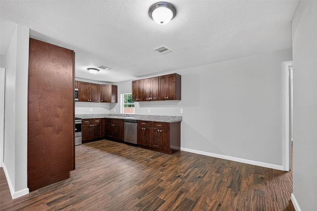 1112 Johnson Street, Pasadena, TX 77506