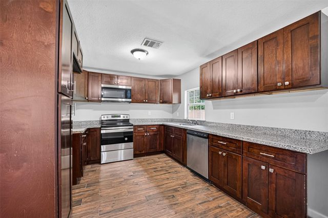 1112 Johnson Street, Pasadena, TX 77506