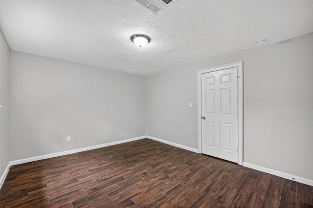 1112 Johnson Street, Pasadena, TX 77506