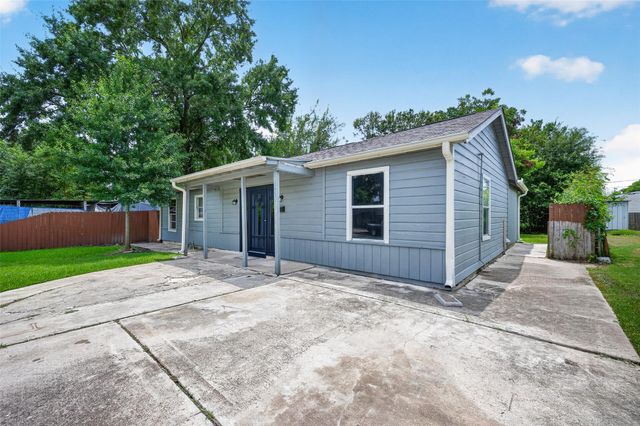 1112 Johnson Street, Pasadena, TX 77506