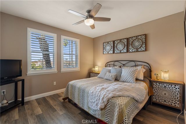 5142 Warner Ave 209, Huntington Beach, CA 92649