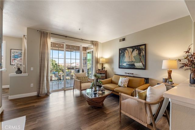 5142 Warner Ave 209, Huntington Beach, CA 92649