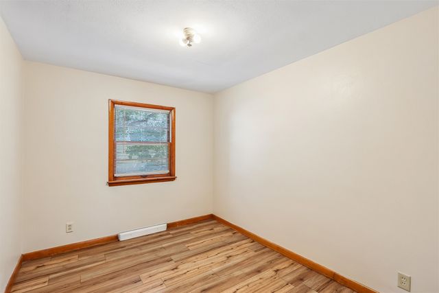 6625 Oliver Smith Drive, Urbandale, IA 50322
