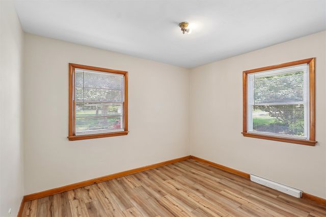 6625 Oliver Smith Drive, Urbandale, IA 50322