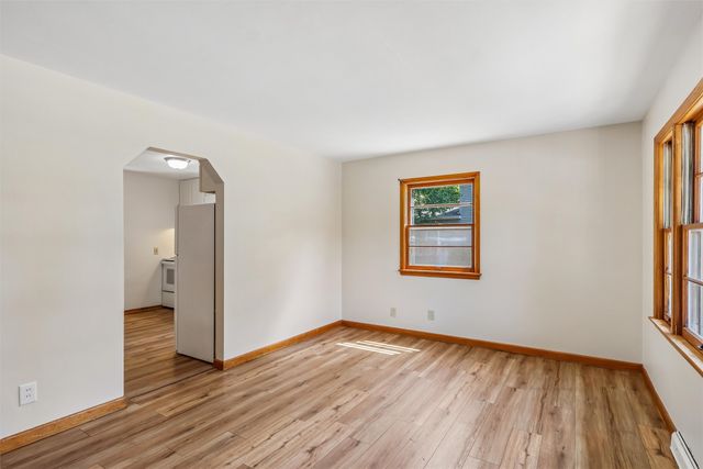 6625 Oliver Smith Drive, Urbandale, IA 50322