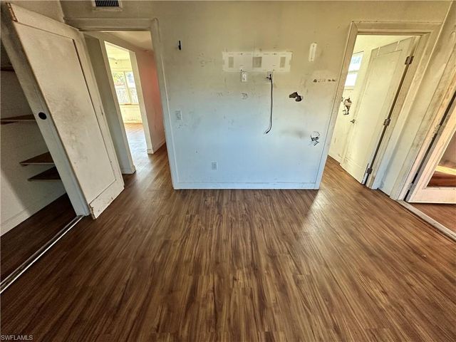 2632 Weeks AVE, Naples, FL 34112