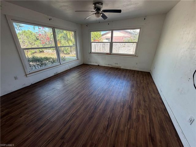 2632 Weeks AVE, Naples, FL 34112