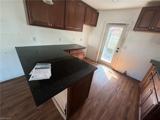 2632 Weeks AVE, Naples, FL 34112